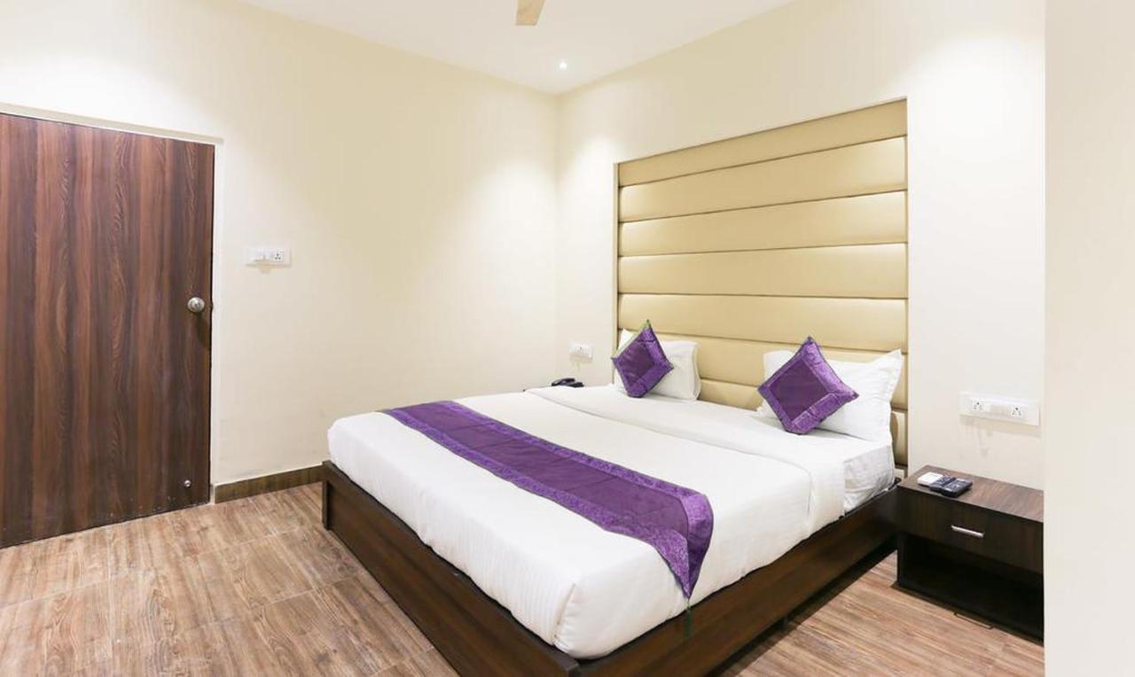 Fabexpress Golden Tulipz Hotell Mumbai Exteriör bild